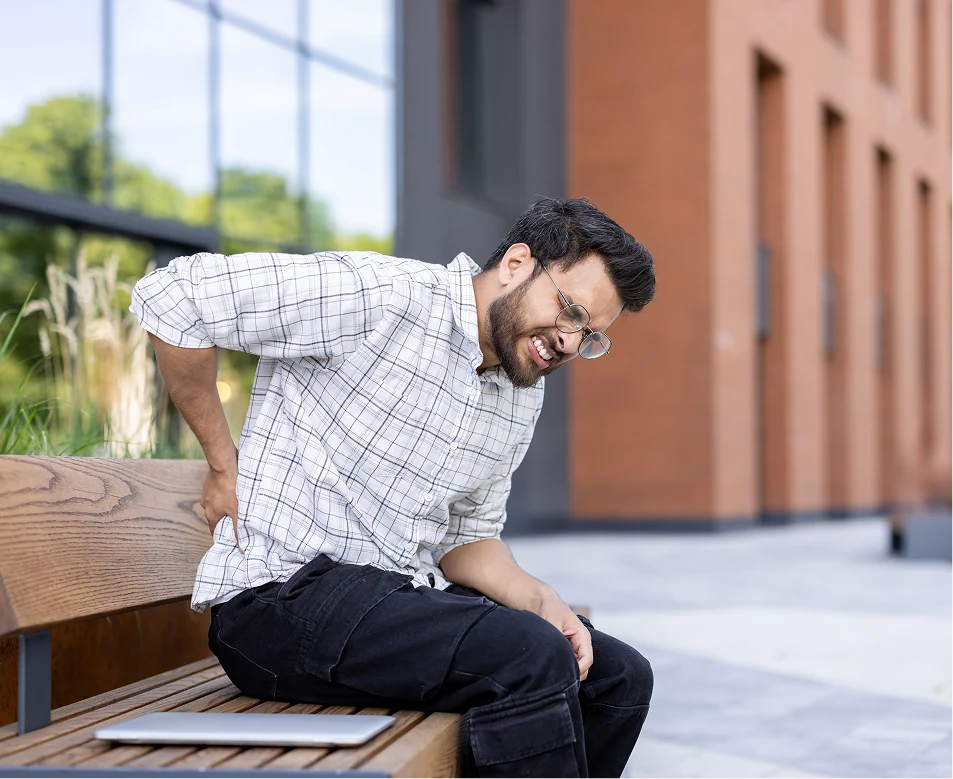 What Are The Symptoms of a Herniated Disc?
