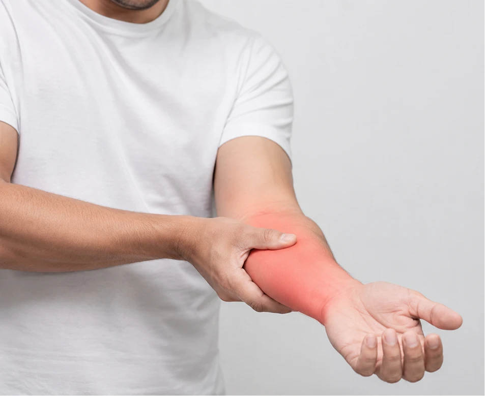 What Are The Symptoms of Golfer’s Elbow?
